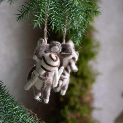 Mouse wool pendant