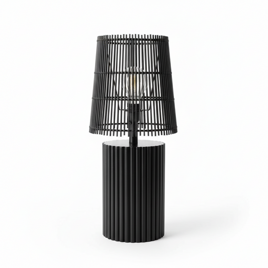 Svart ribbad lampa